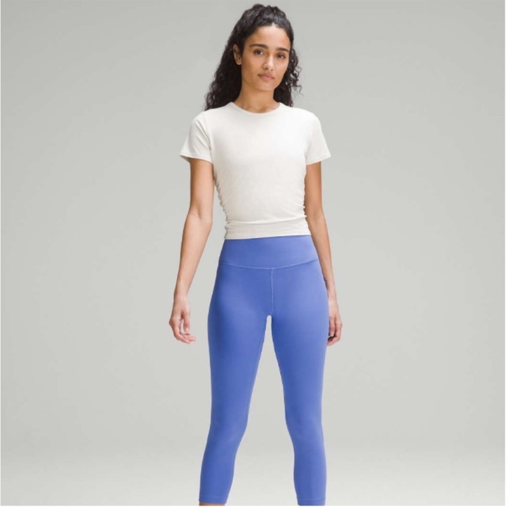 Lululemon Athletica All It Takes Ribbed Nulu T-Shirt in bone. Size 6. Like new!